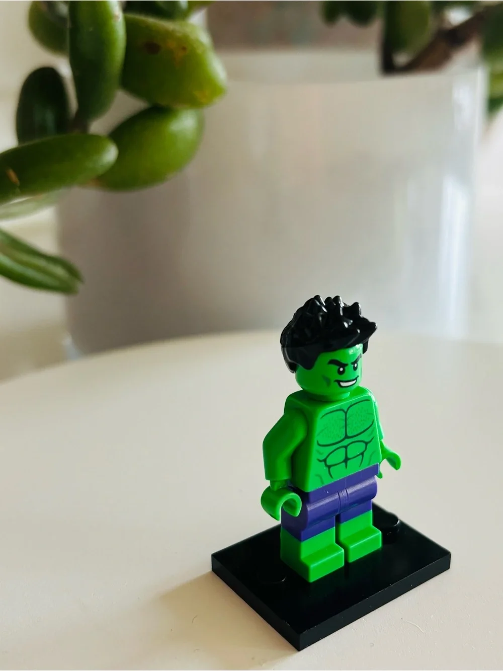 LEGO brand Marvel  Hulk figure